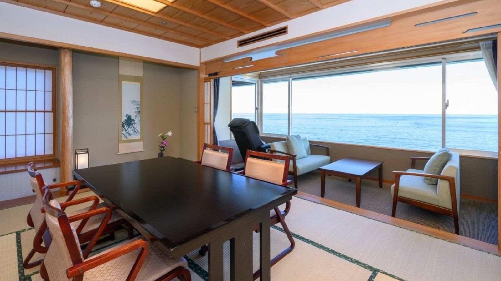 温泉内風呂付特別室｜和室12畳＋6畳＋内風呂