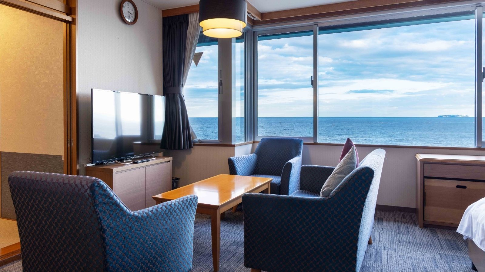 【客室】スタンダード和洋折衷室｜8畳＋洋室ツイン