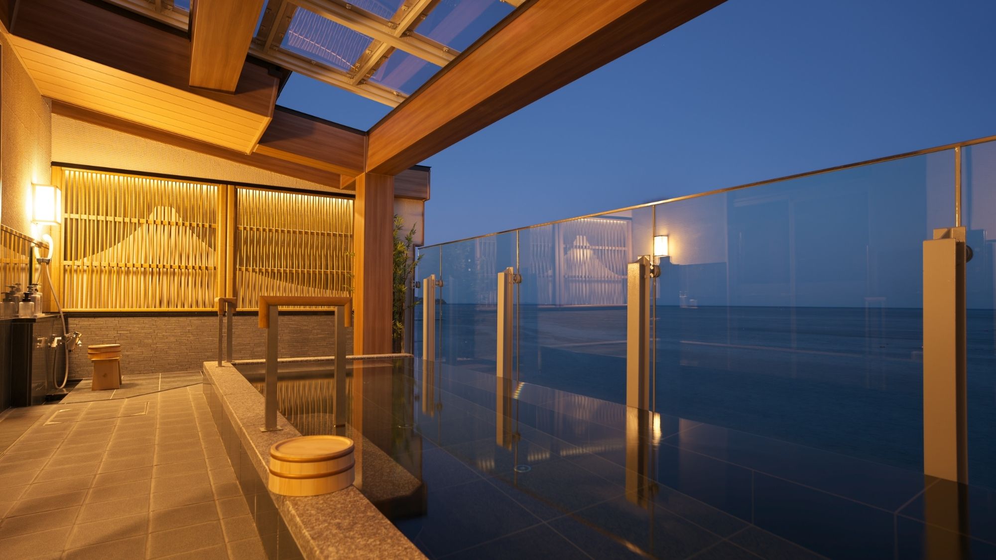 オーシャンビュー男女露天風呂