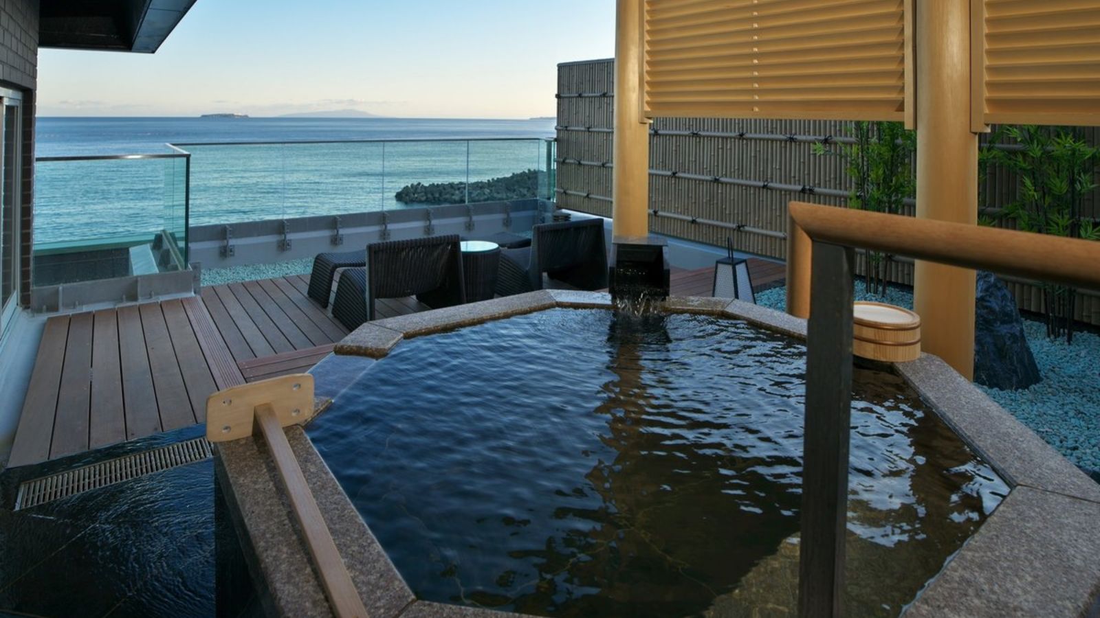 温泉露天風呂付特別室｜和室8畳＋6畳＋露天風呂