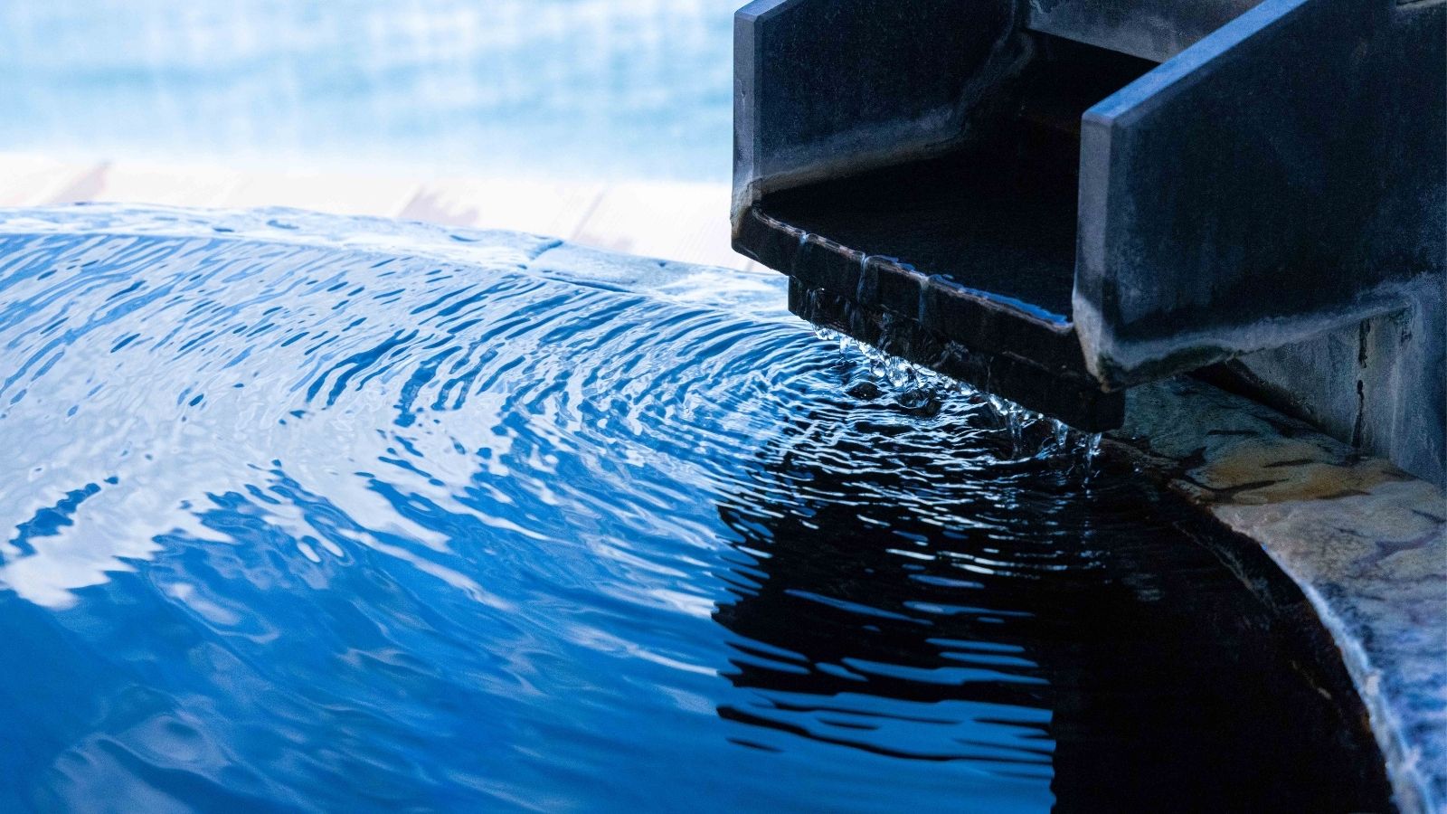 貸切露天風呂｜逢初の湯】