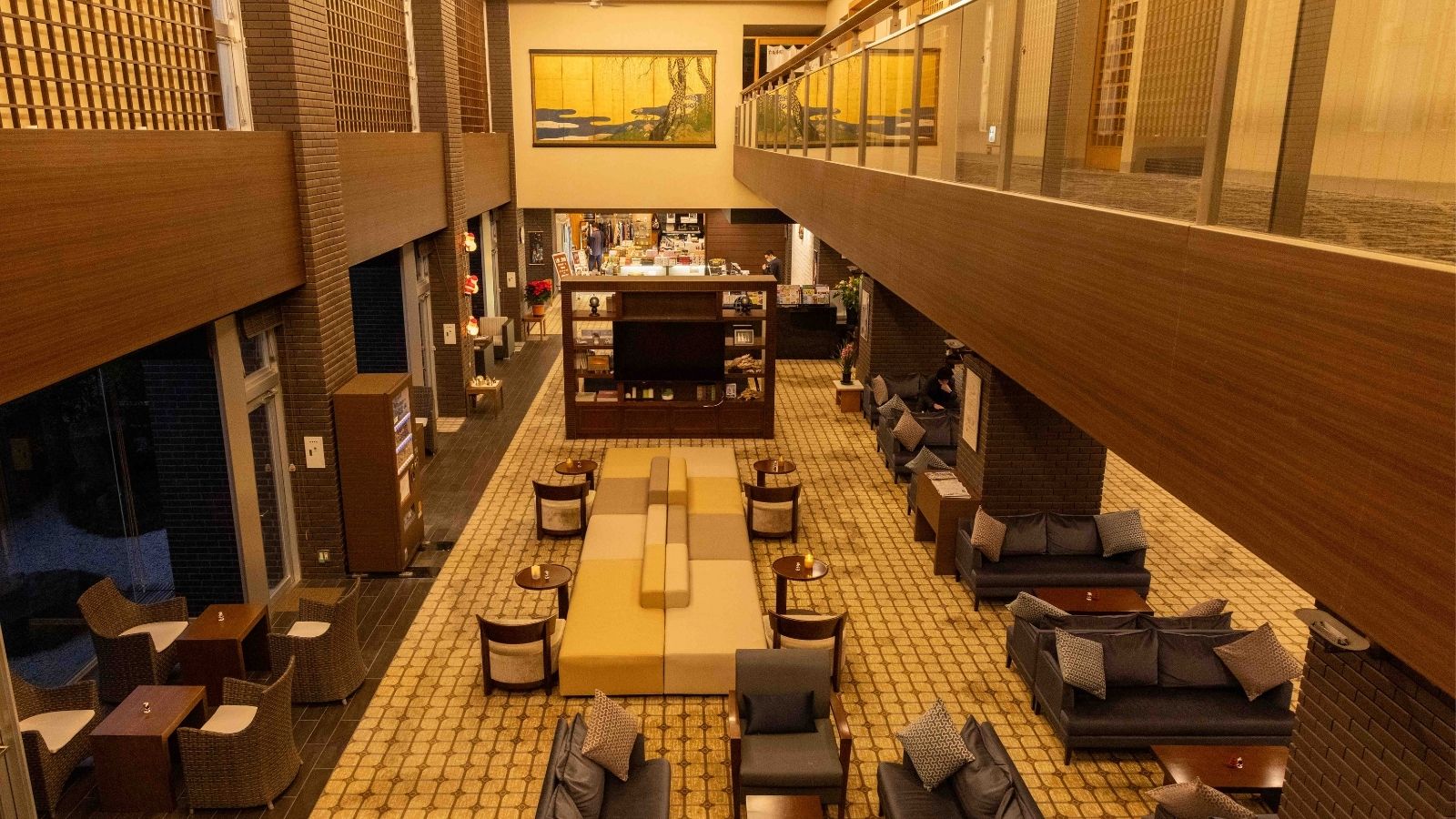 【施設｜ロビーラウンジ】