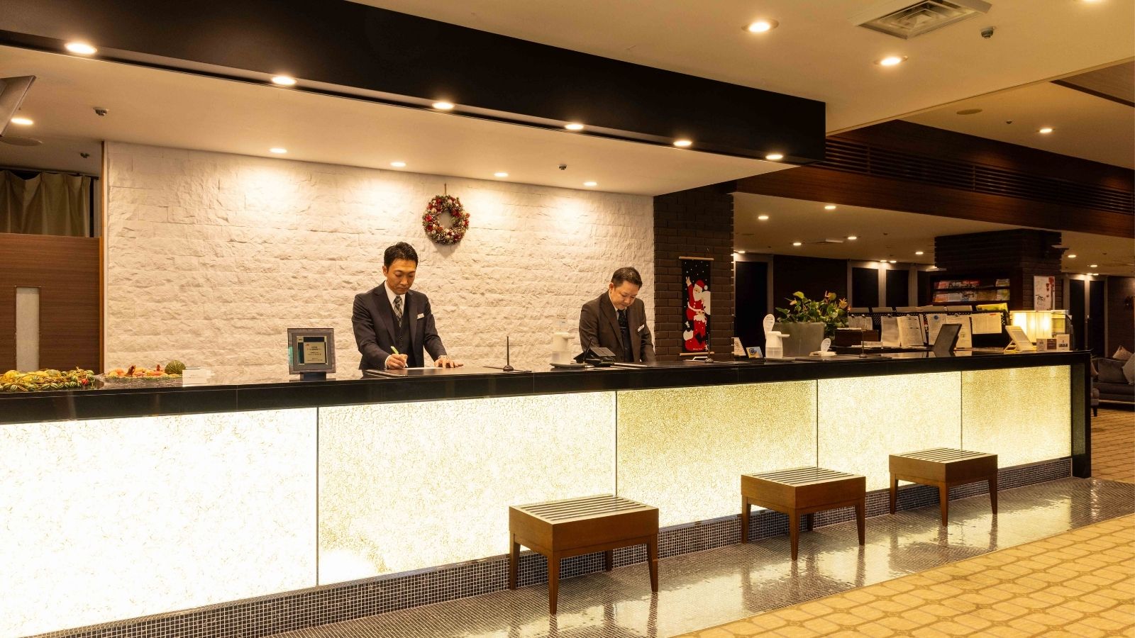 【施設｜ロビーラウンジ】