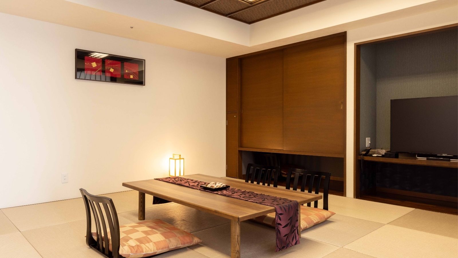 【客室】プレミアム和洋室｜和室10畳＋ツイン