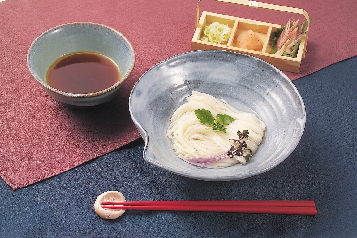 【秋田得旅】＜朝食付き＞いぶりがっこ・稲庭うどんお土産付きプラン