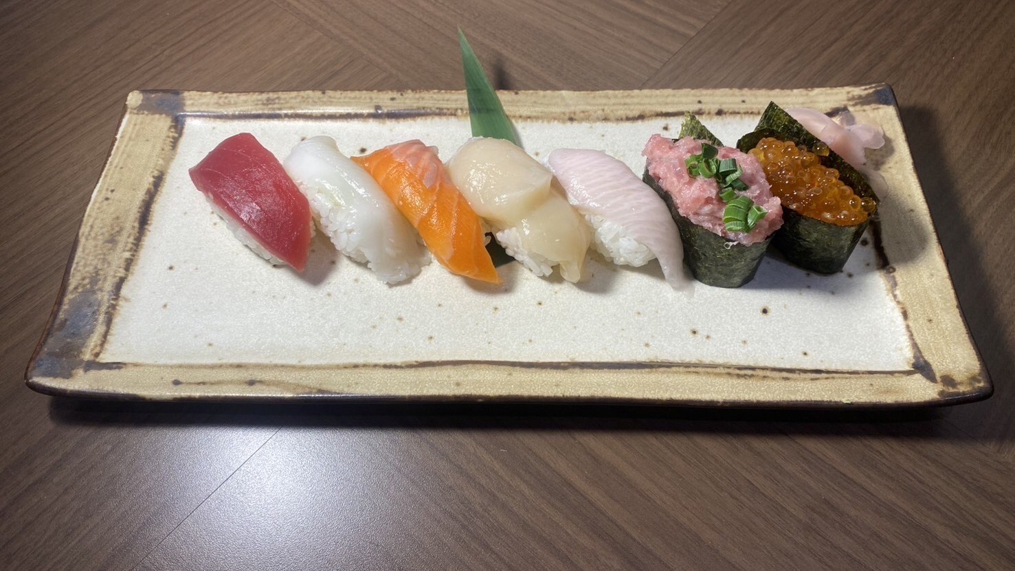 「彩り7巻握り寿司」