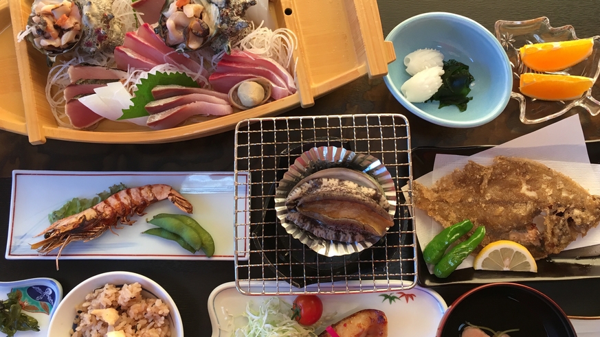≪選べるメイン≫アワビor壱岐牛が選べる！（グレードアップ2食付）