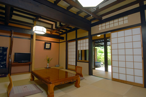 Guest room with dew-10 tatami mats