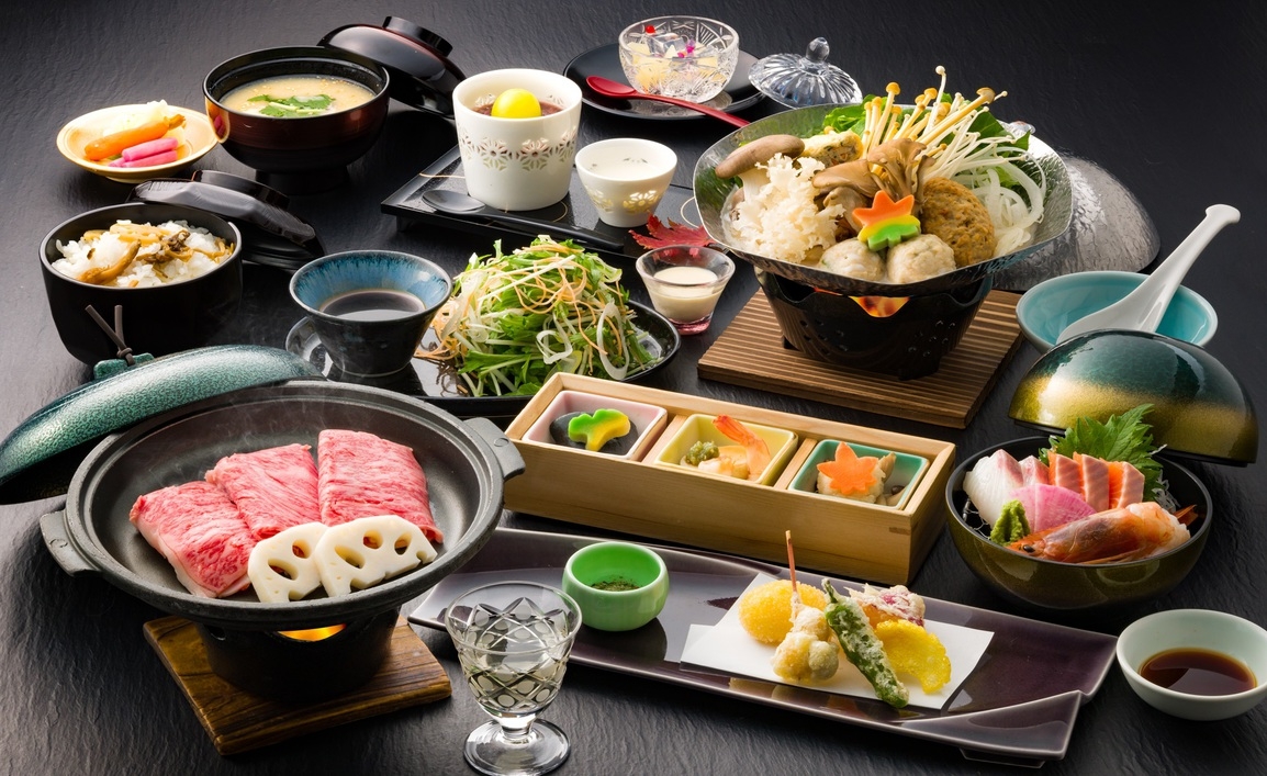 【長野県産五種のきのこの胡麻醤油鍋・信州牛の焼きしゃぶ】秋信州恵みづくし基本会席