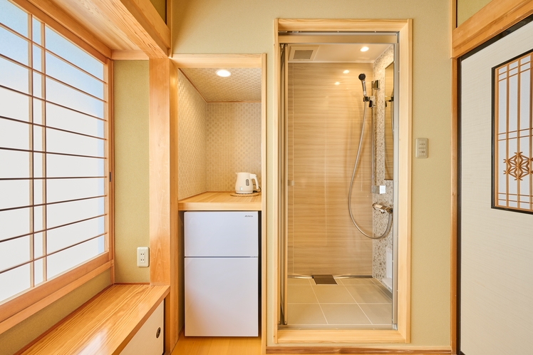 24　【雲浜】コーナールーム　洗面・トイレ・シャワー室付客室