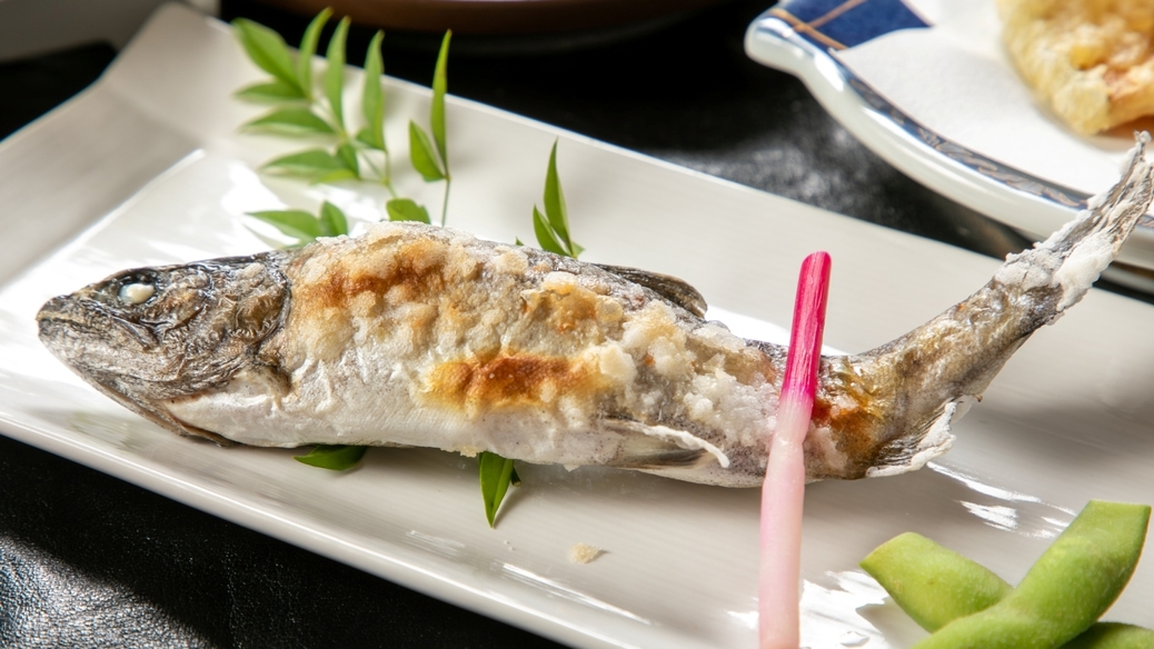 【最大1000円引】3名以上でお得！広々20畳で団らんステイ【1泊2食】