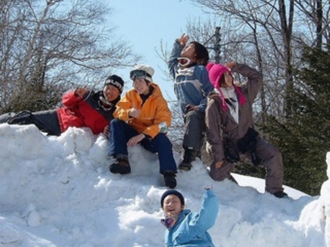 栂池で雪遊び