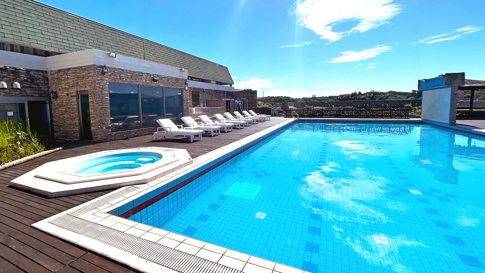 ◆屋外スパ(夏季限定）