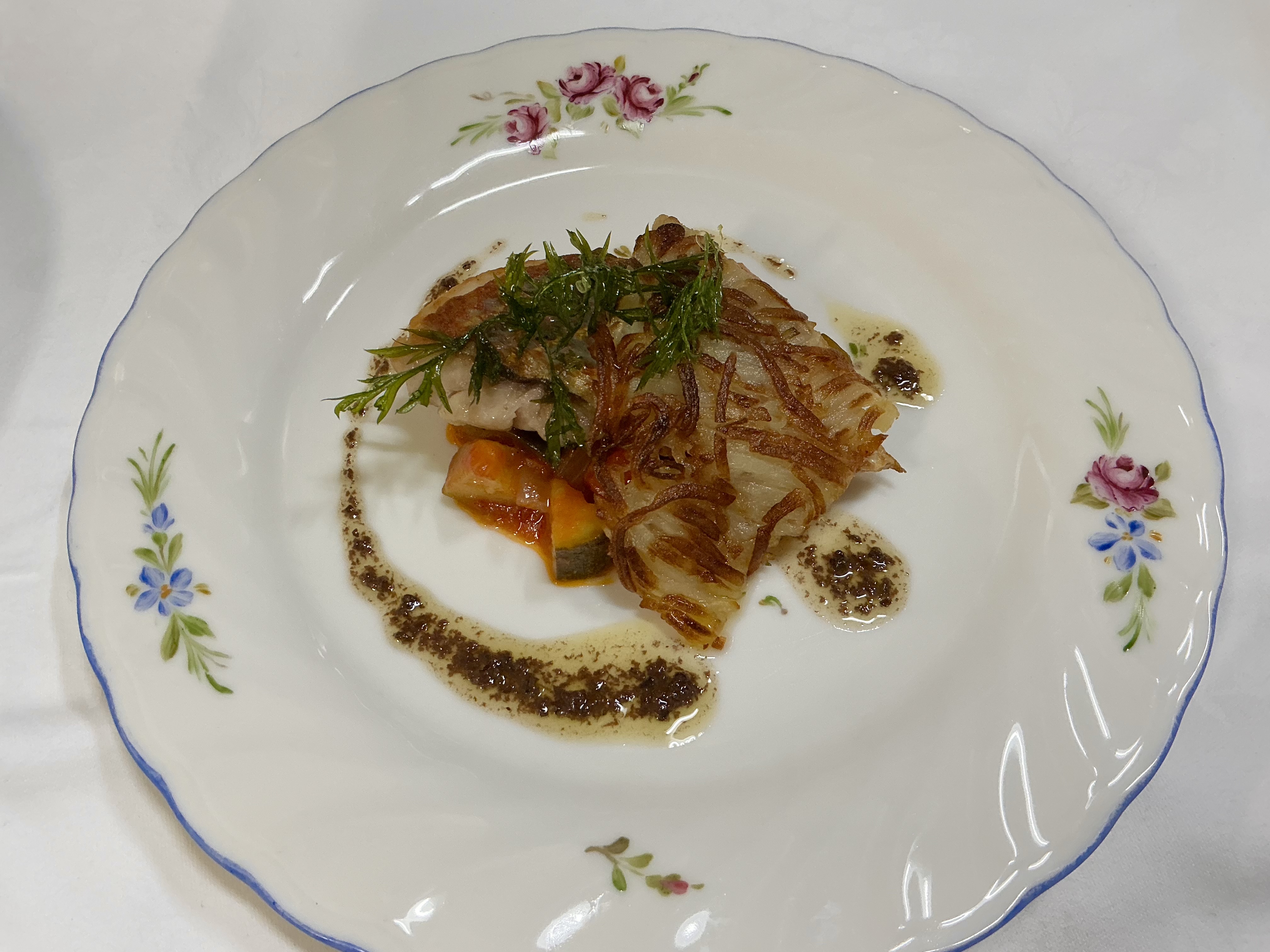 イトヨリダイと夏野菜のタプナードソース