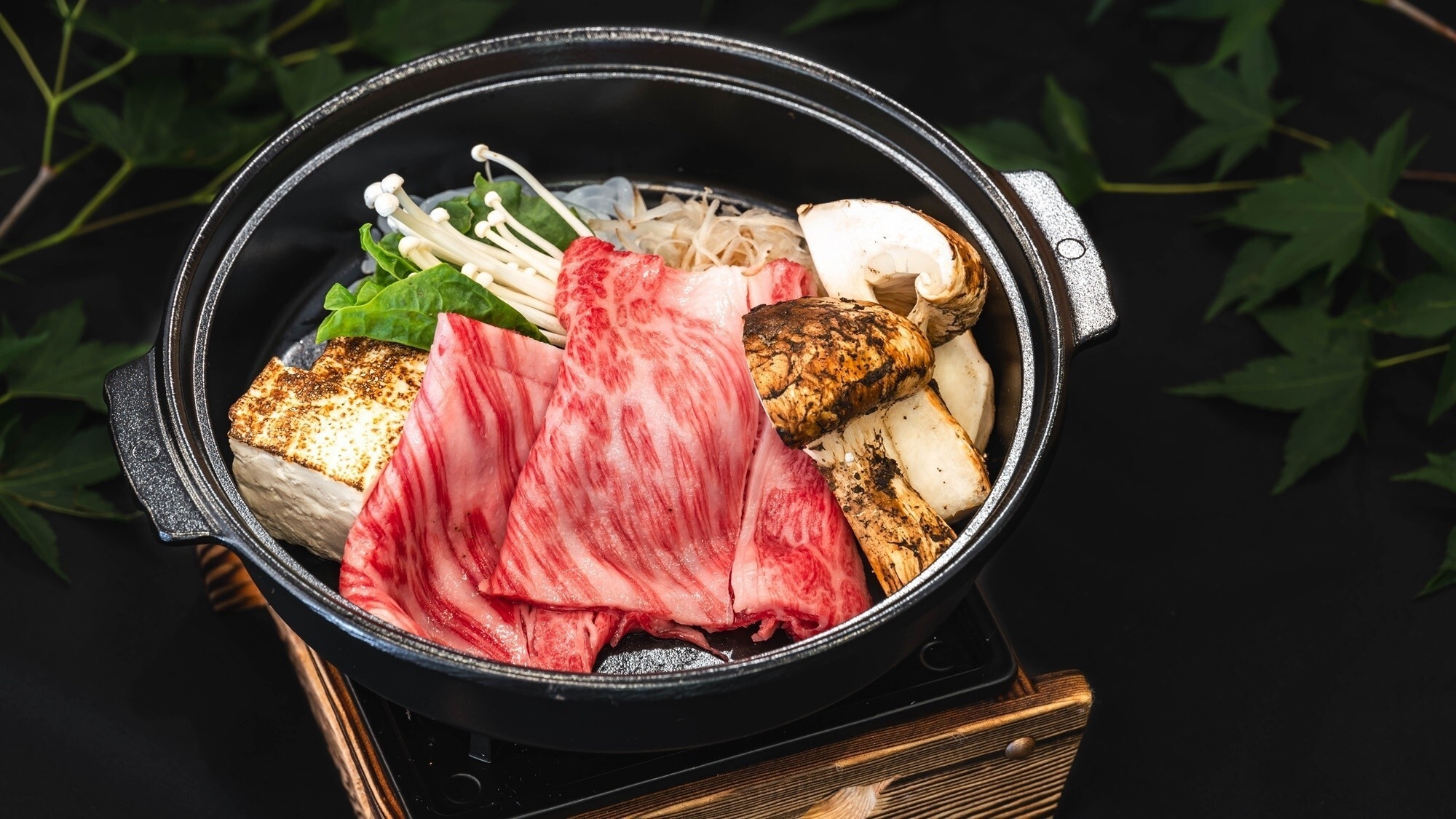 【秋の味覚祭り】松茸4品×信州牛すき焼き！秋景色の山々に囲まれて◆贅沢美味に溢れる旅