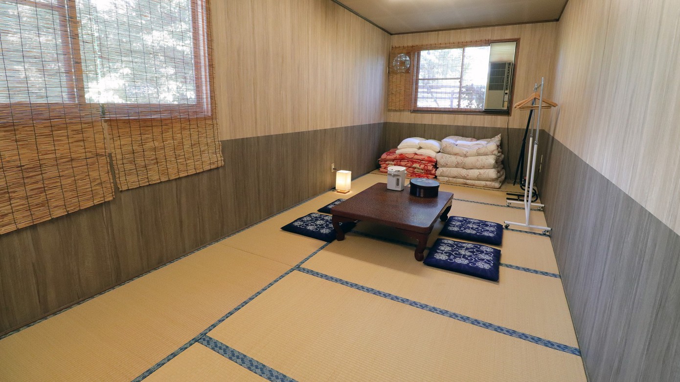 寝るだけならお得！大人数でわいわい雑魚寝プラン【素泊】