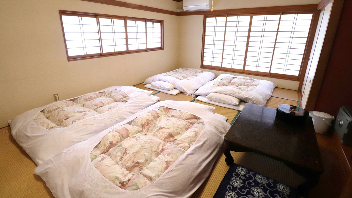 寝るだけならお得！大人数でわいわい雑魚寝プラン【素泊】