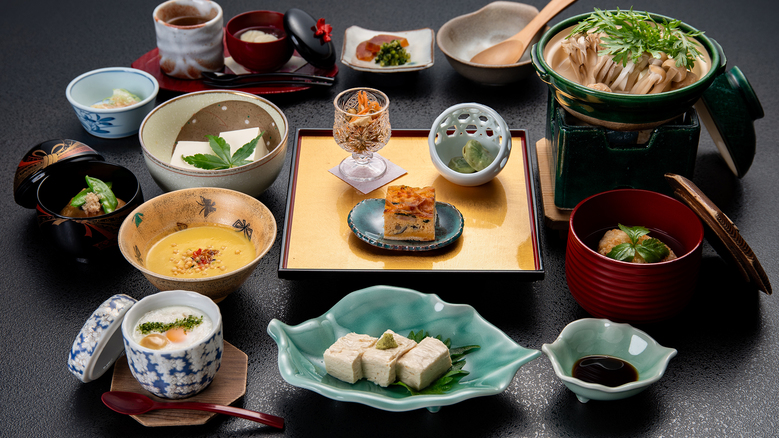【2食付】宿坊で食す大山名物「季節の会席豆腐料理」◆別注でジビエ、ビーガン料理も提供＜金・土曜限定＞
