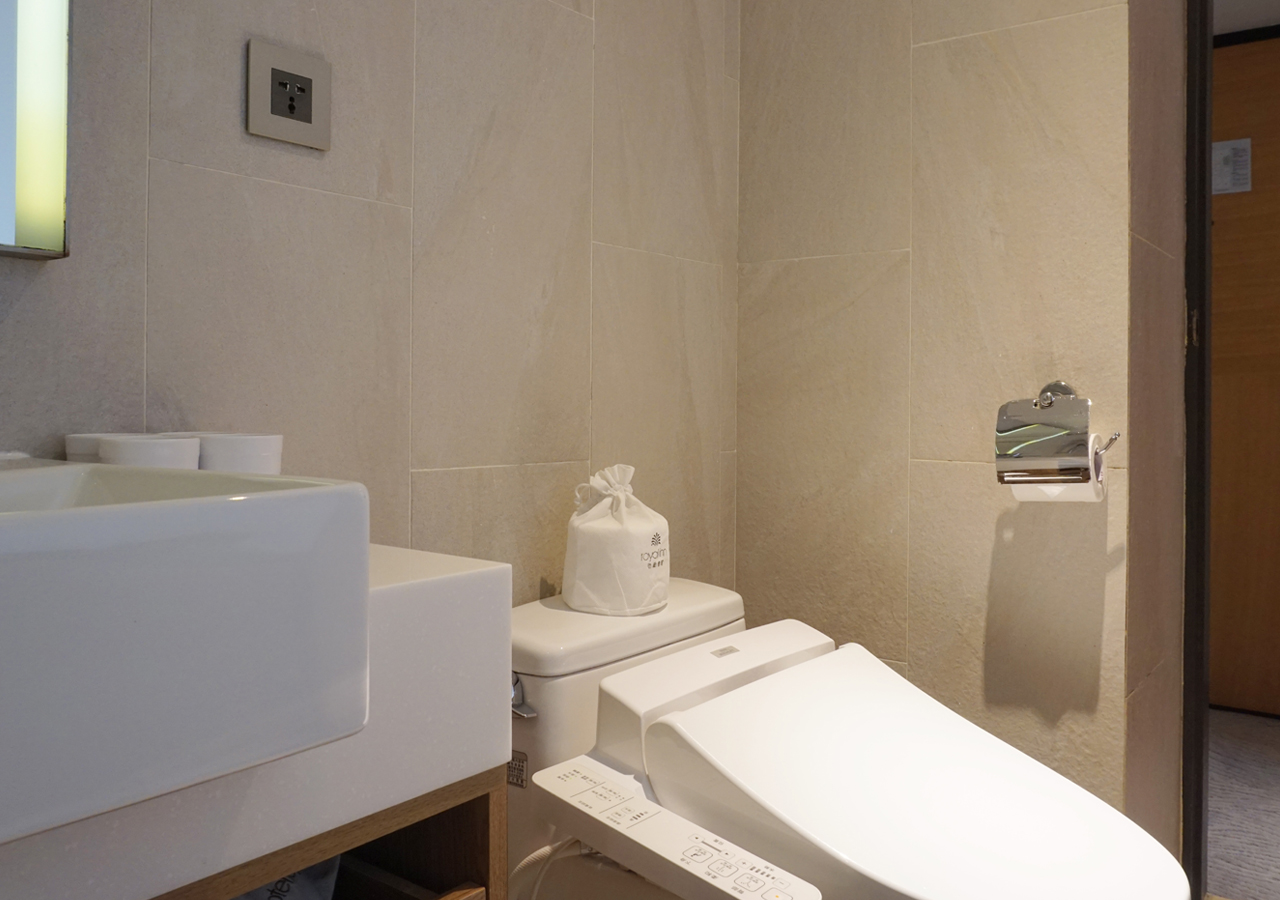 ファミリーツインルーム（バスルーム）