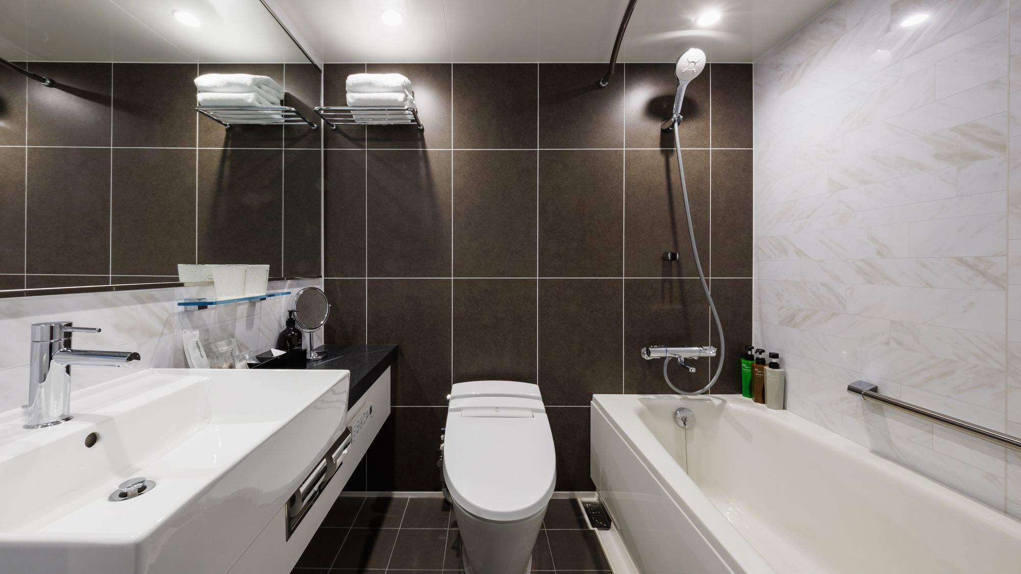 本館・エドモントスタンダード/スーペリア(ダブル・ツイン)バスルーム