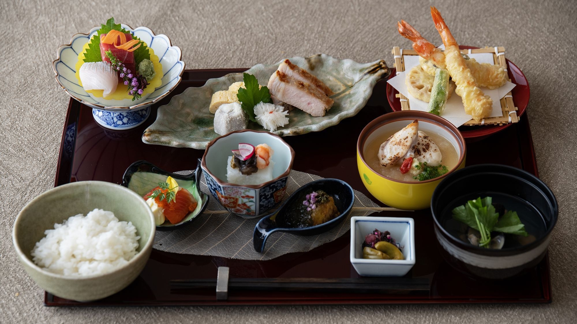 日本料理「平川」旬の味覚を楽しむ平川御膳・ワンドリンク付きプラン（夕朝食付き）