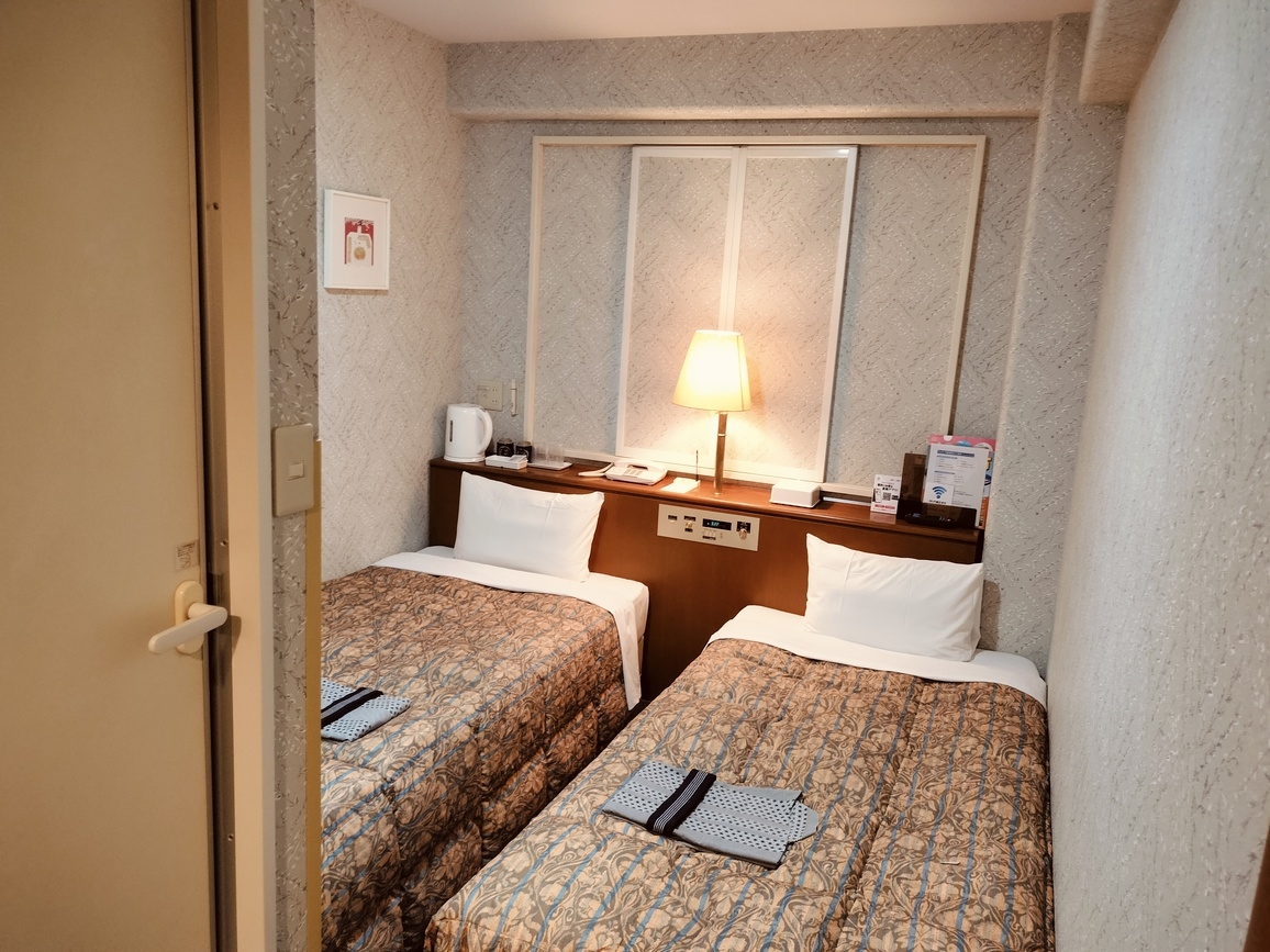 朝食無料！駐車場も無料でこの価格★ちょっと狭いけどお値段リーズナブル★エコノミーツインプラン