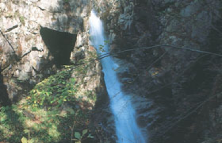 摩耶の滝