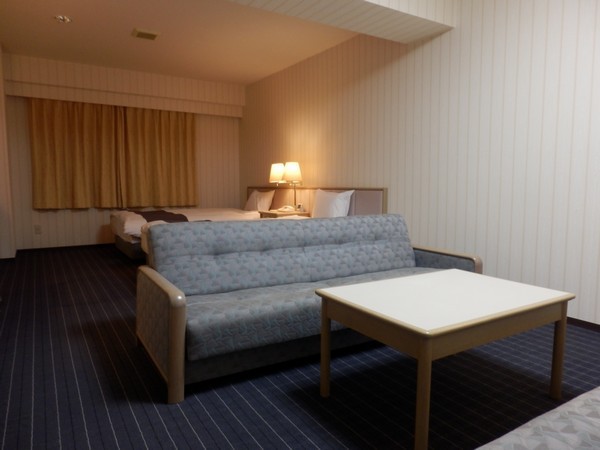 ■ 客房：豪華雙床房，寬敞的34平方米，可以放鬆身心♪