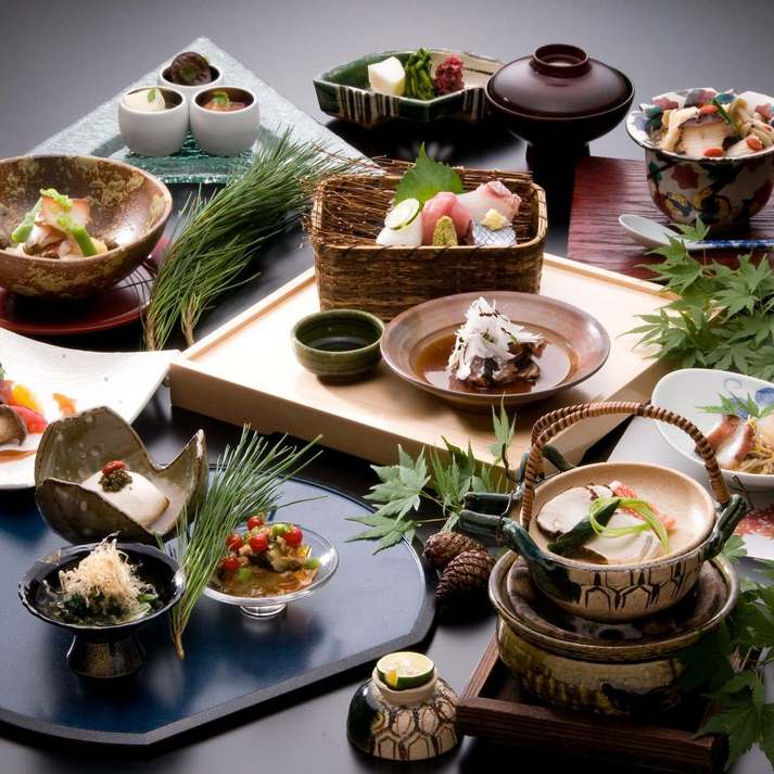 Thực đơn mùa thu Gozen bốn mùa (ví dụ)