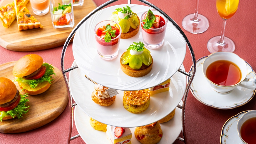 【Sweets ＆ Delicious】華やかにときめく特製アフタヌーンティー＜朝食付＞