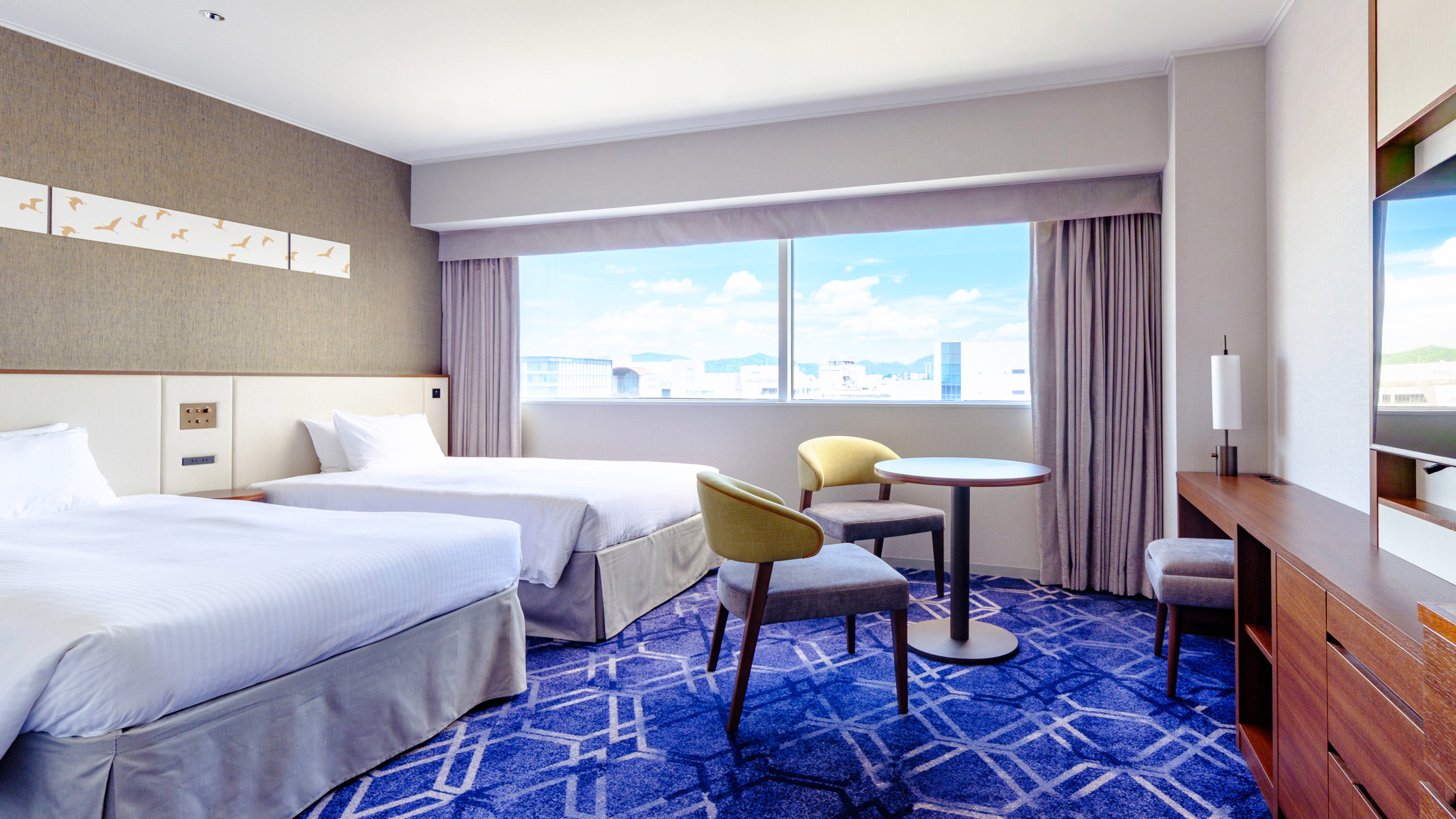 プレミアツイン