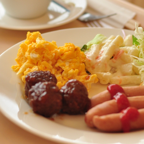 夕食に日替わり幕の内お弁当＋当館手作り朝食付プラン