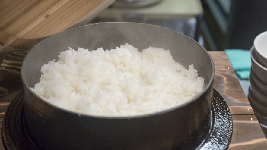 ■釜戸炊きご飯(イメージ)