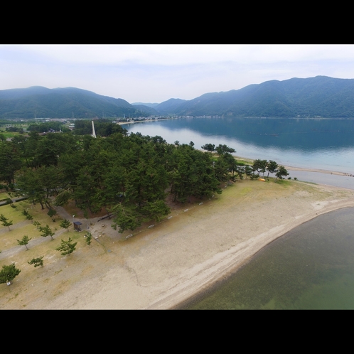 美しい松林と砂浜が自慢　サニービーチ