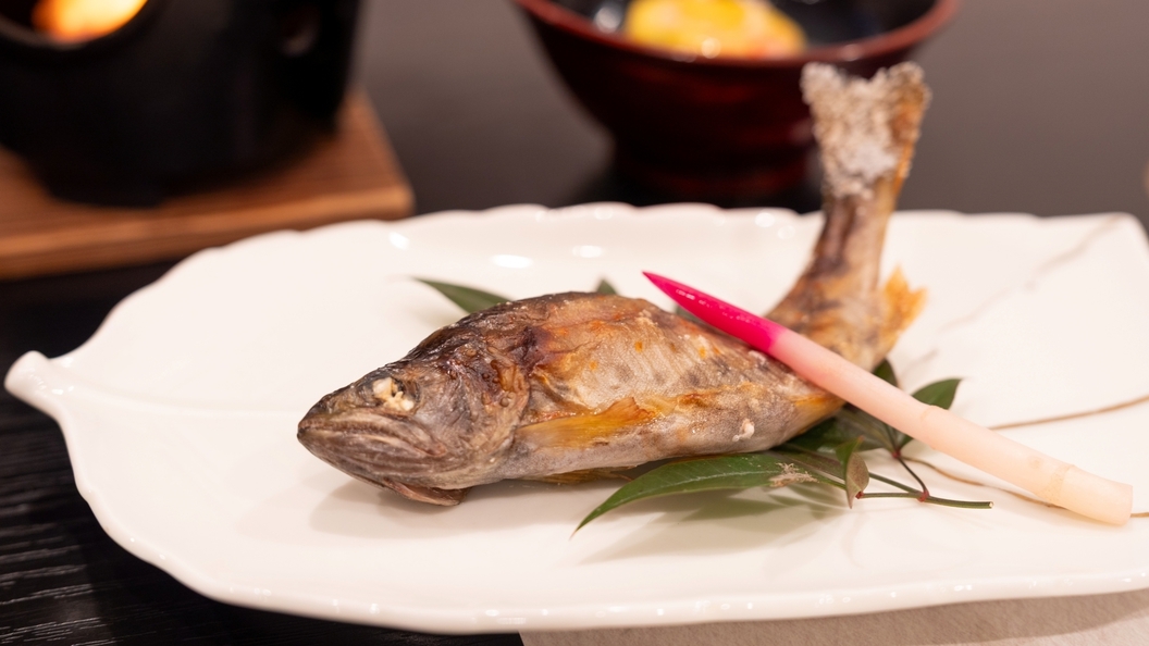 【釣り体験】魚釣り体験付！釣ったアマゴは夕食で味わう！手ぶらでOK＜厳選会席＞