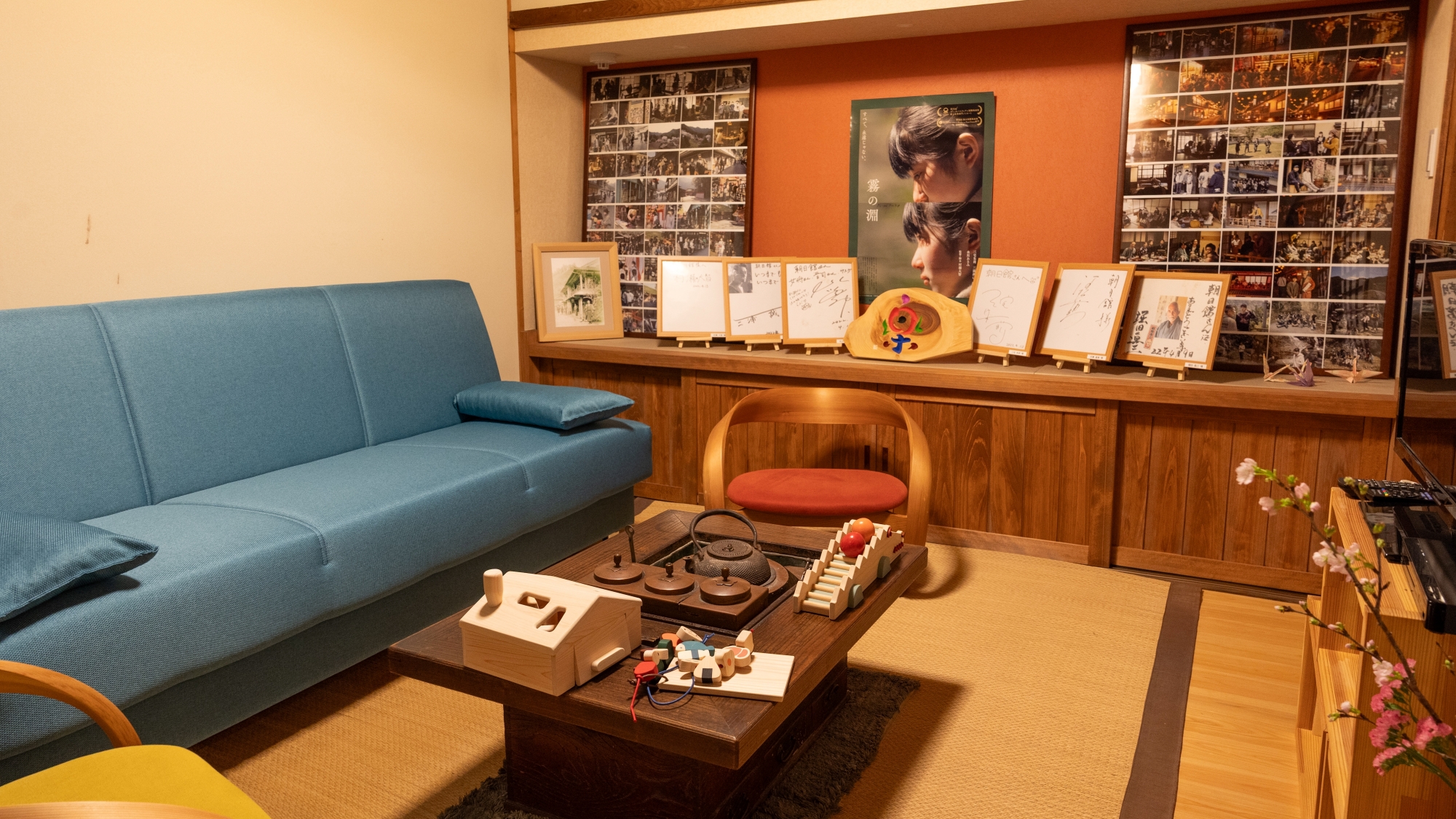 *【館内】映画「霧の淵」当館の大女将が主人公の母親のモデルになりました