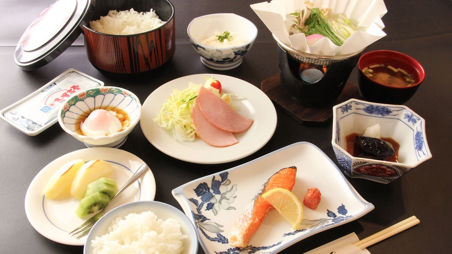 ・【朝食】信州の地で育ったお野菜や旬の食材を使った朝食です