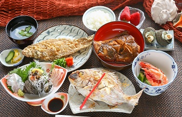 リーズナブルな活魚会席