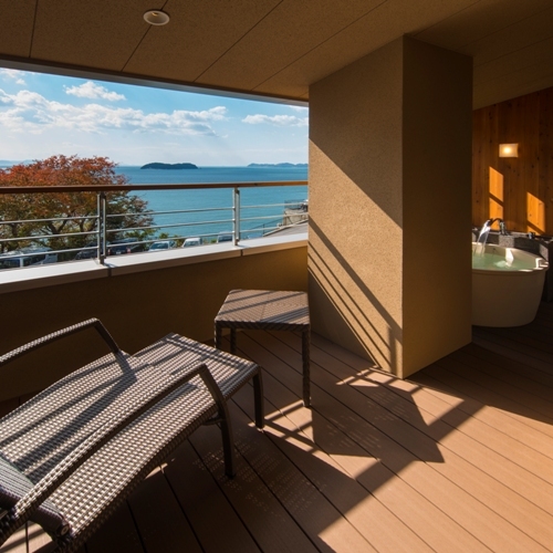 Corner Suite Open Air Bath