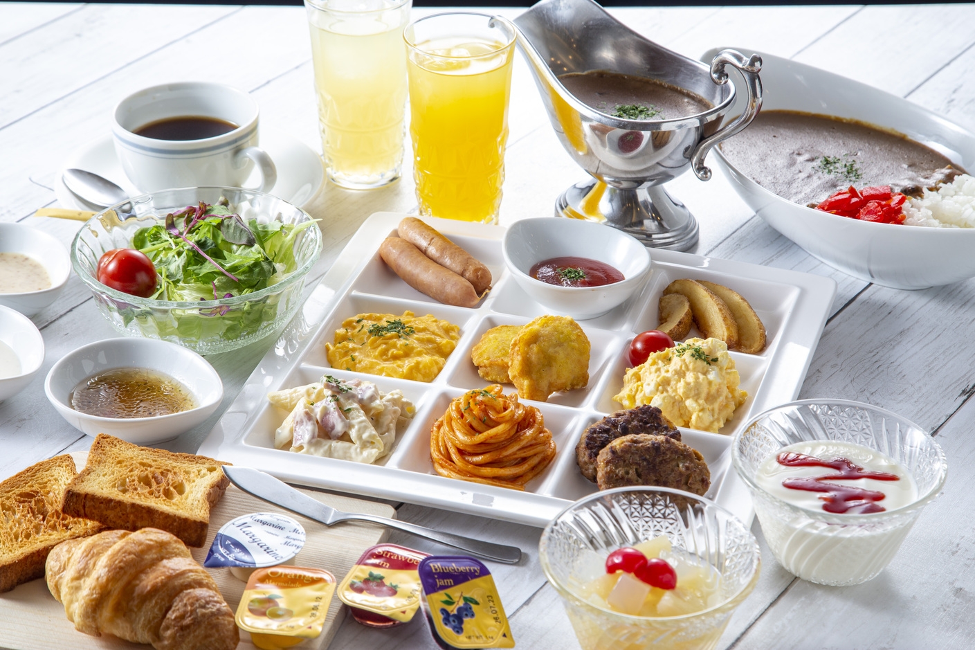 館内駐車場無料、VOD、12時レイトアウト付きプラン【朝食付】