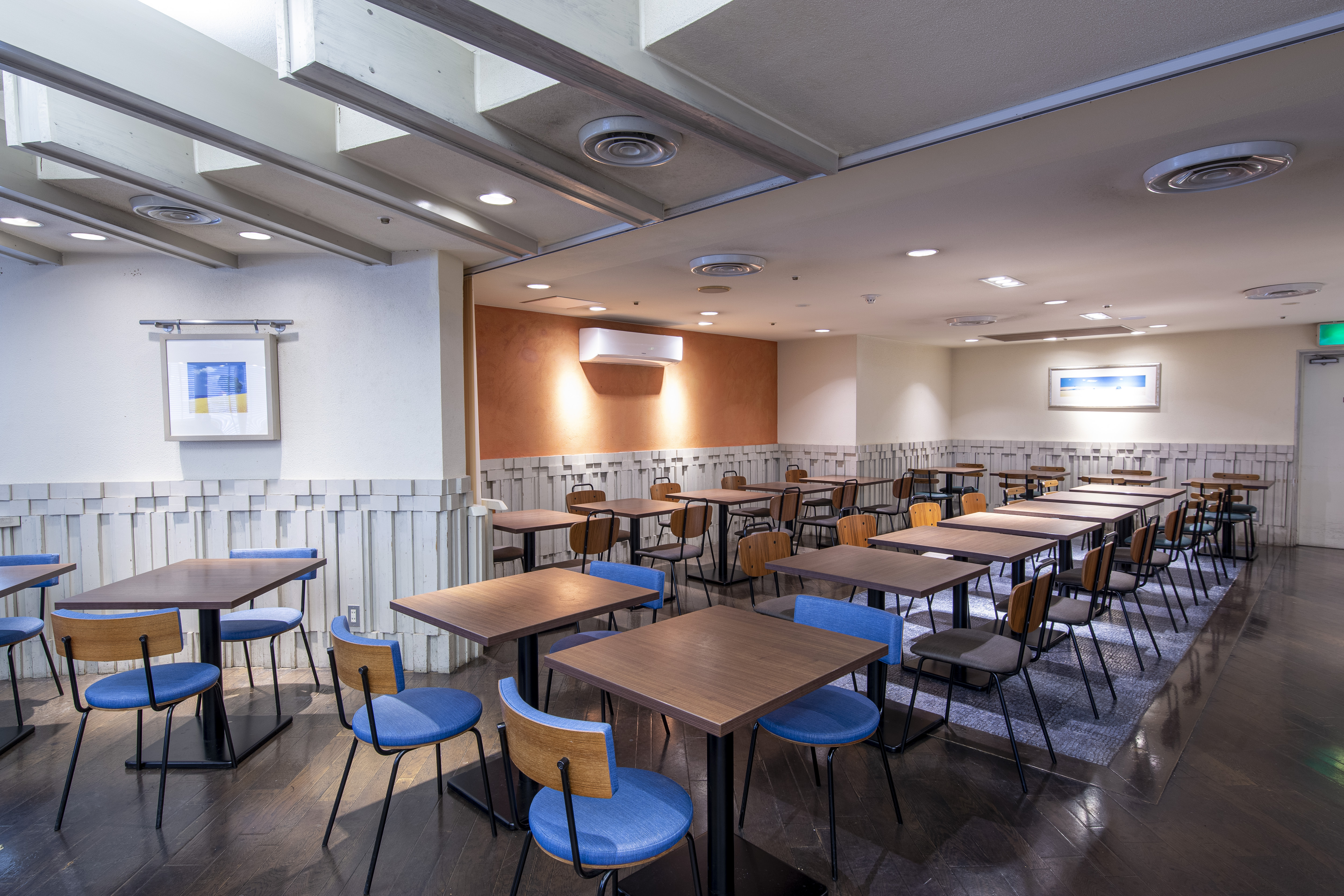 レストラン 朝食