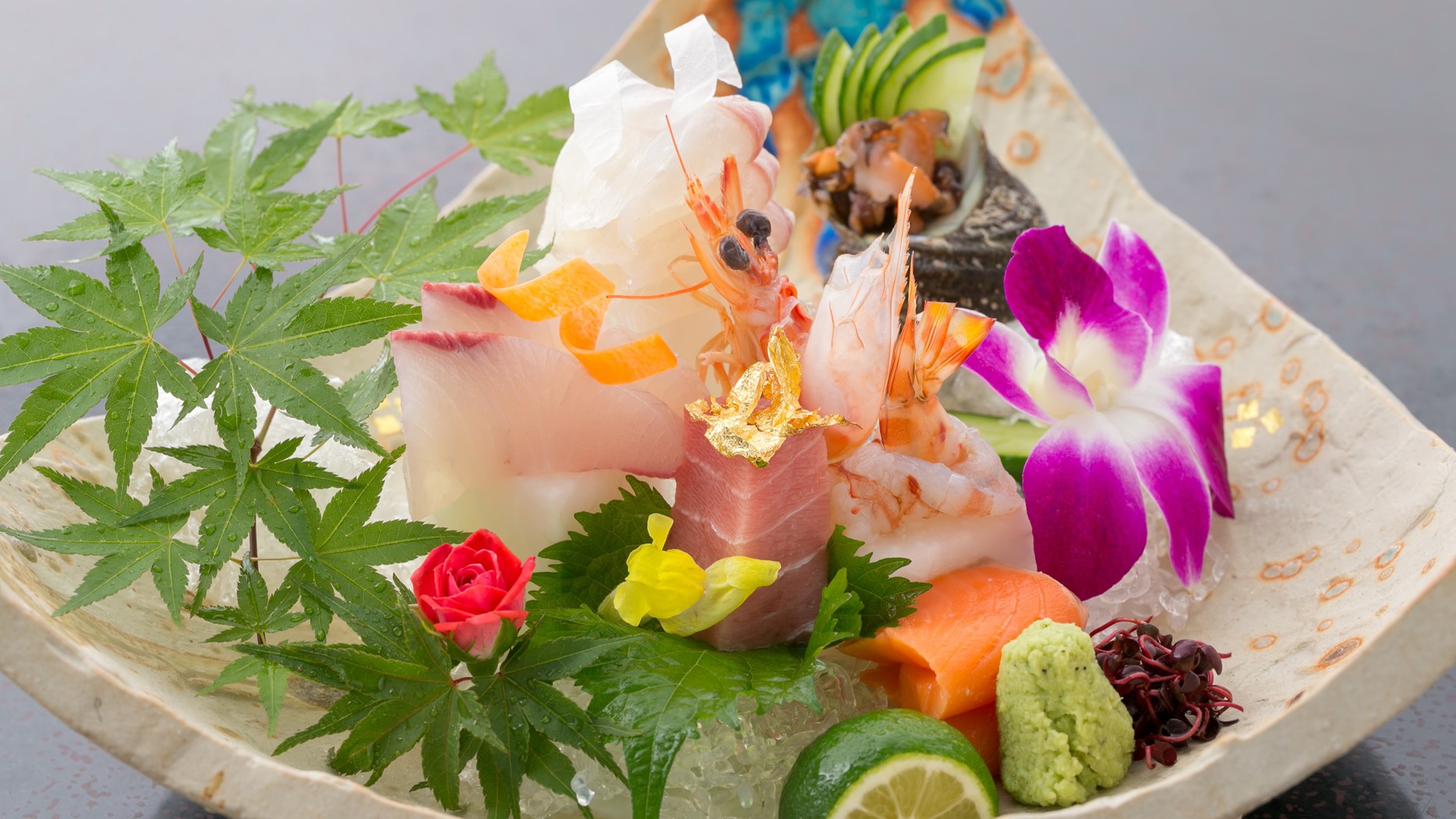 ◆贅沢三昧♪『お造り』＆『和牛ミニステーキ』＆『鮑』＜特選和会席〜菊〜＞【夕朝食付】