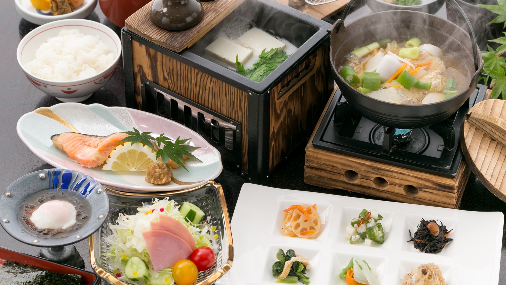 温泉自慢の宿！10つの湯巡りで温泉三昧！朝食は野菜の和定食【朝食付】