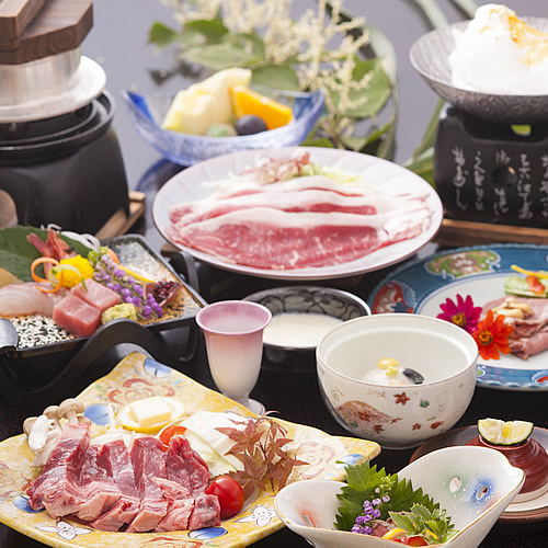 ◆厳選★黒毛和牛ステーキ＋すき焼き★贅沢トリプル満足♪＜特選黒毛和牛会席＞【夕朝食付】