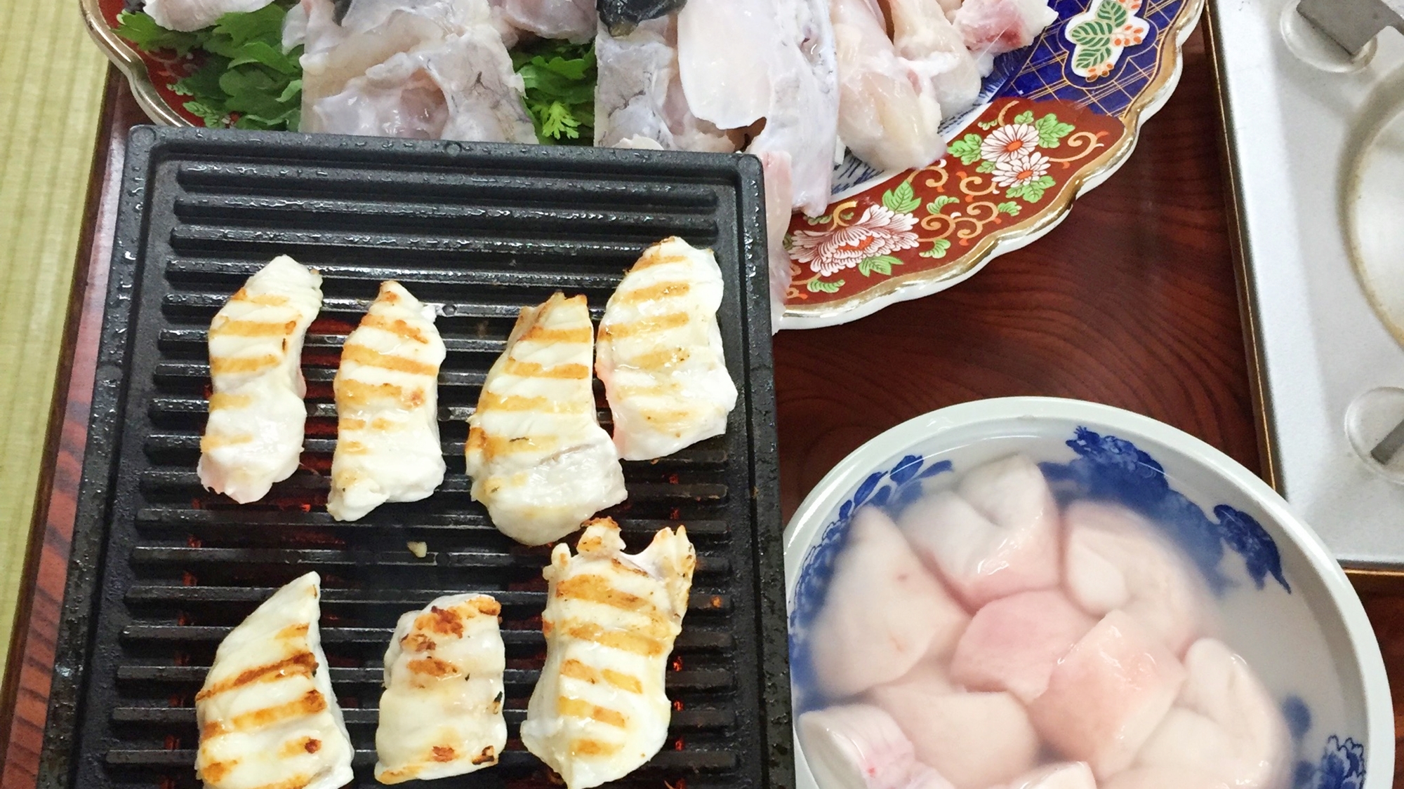 *【食事（一例）】ふぐの炙り