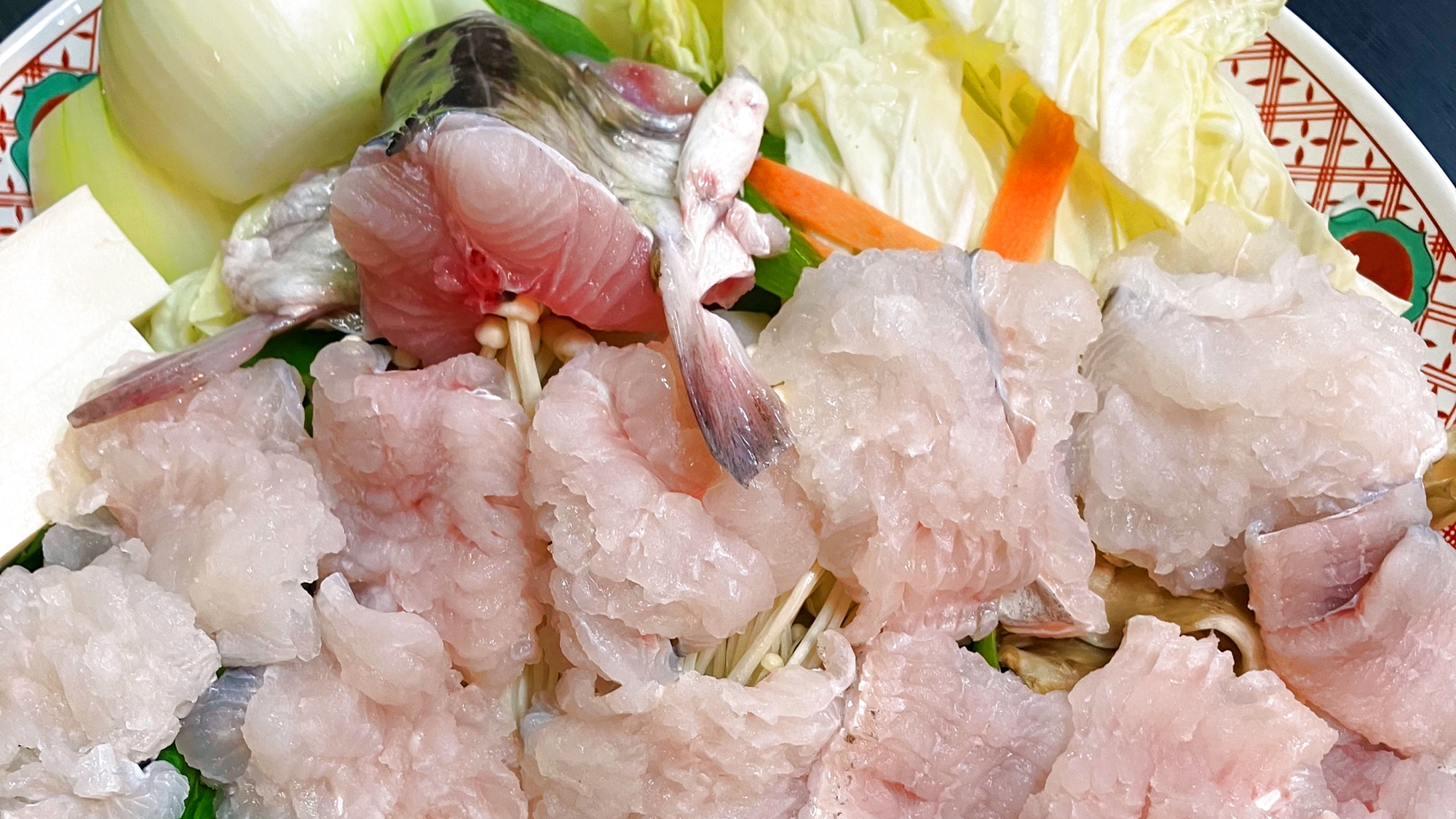 *【食事（一例）】はも鍋