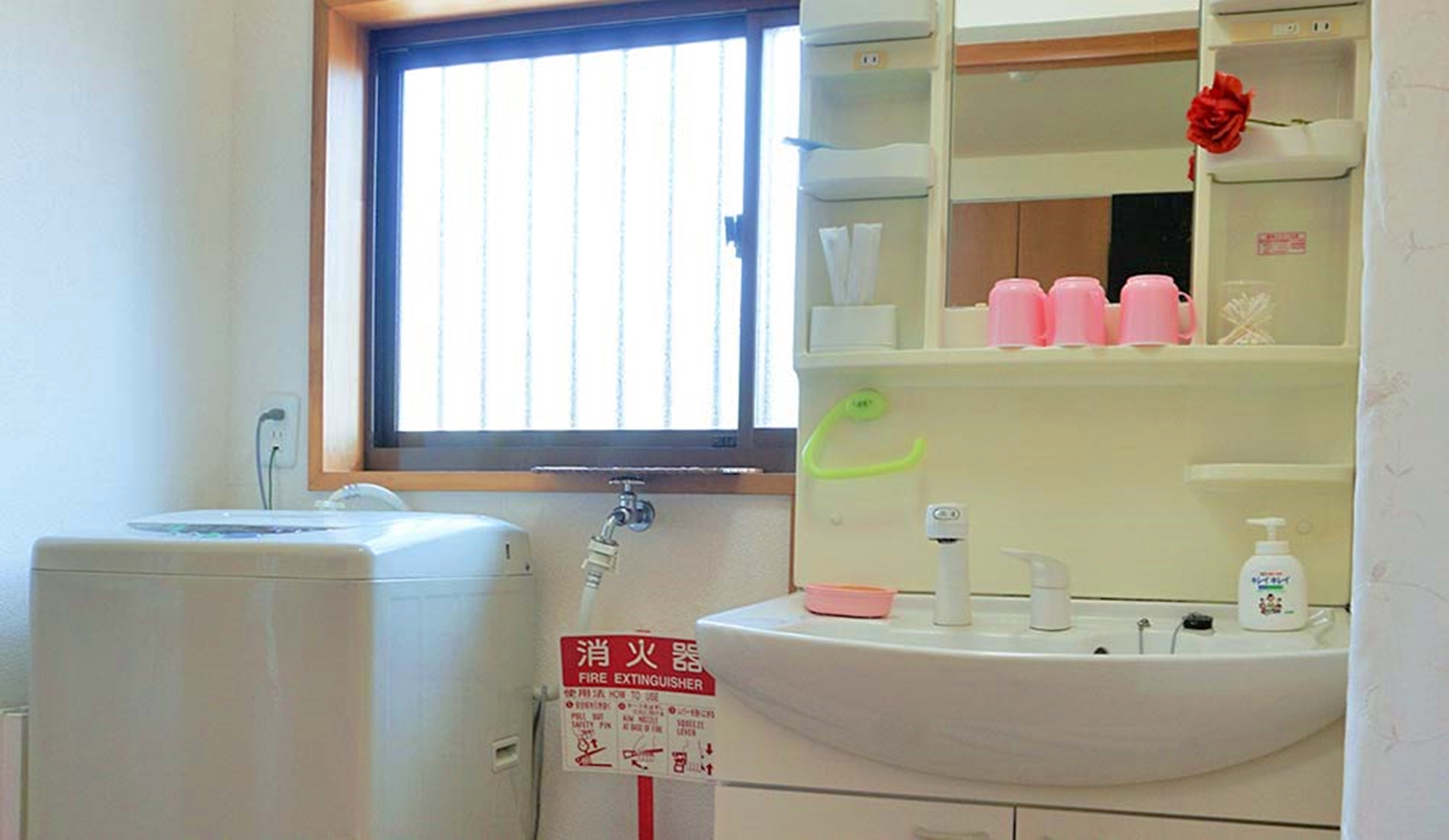 *【部屋】別棟バラは2階建てメゾネットタイプの客室で浴室・トイレ付