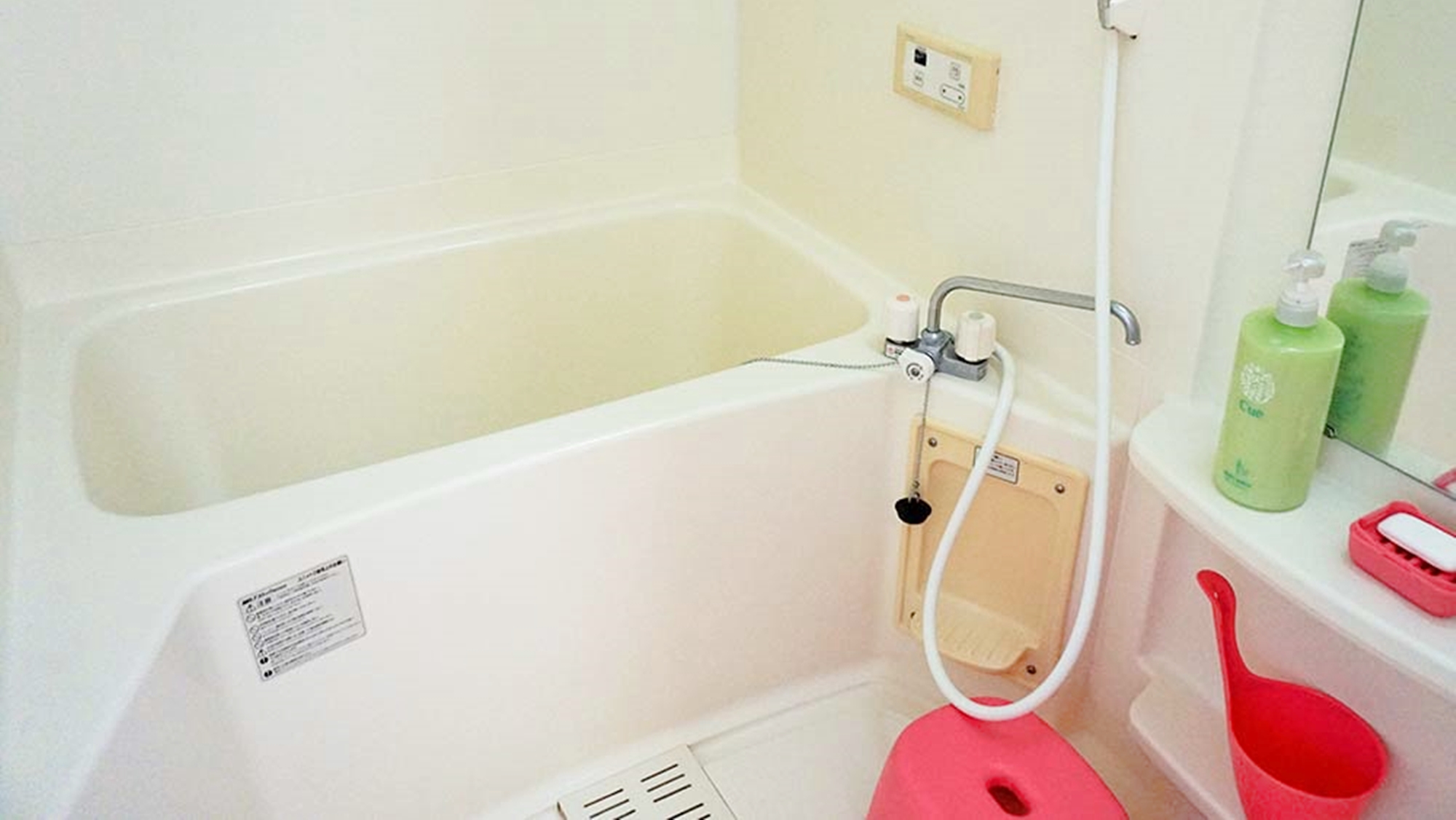 *【部屋】別棟バラは2階建てメゾネットタイプの客室で浴室・トイレ付