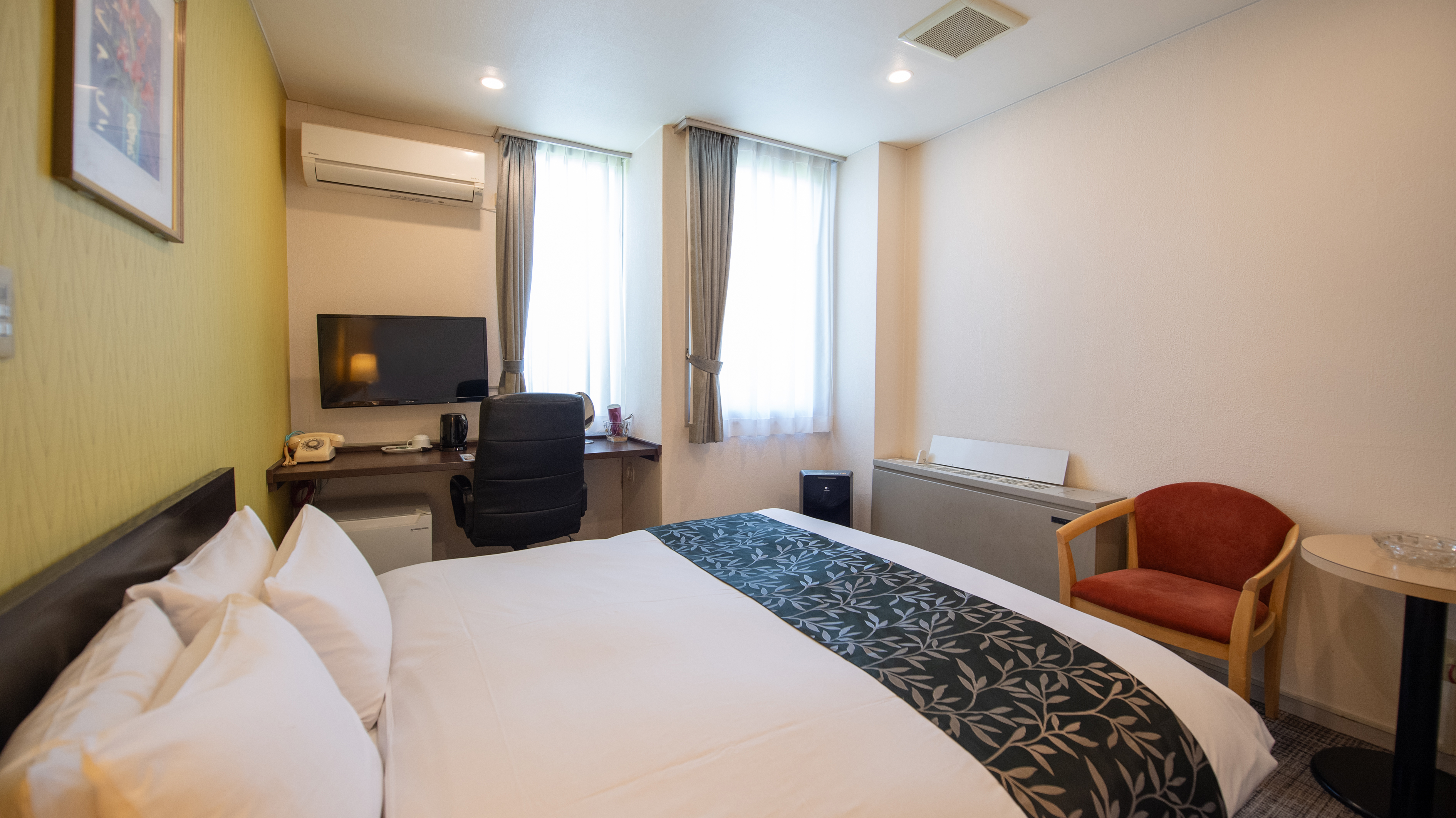 【喫煙】2Fダブル