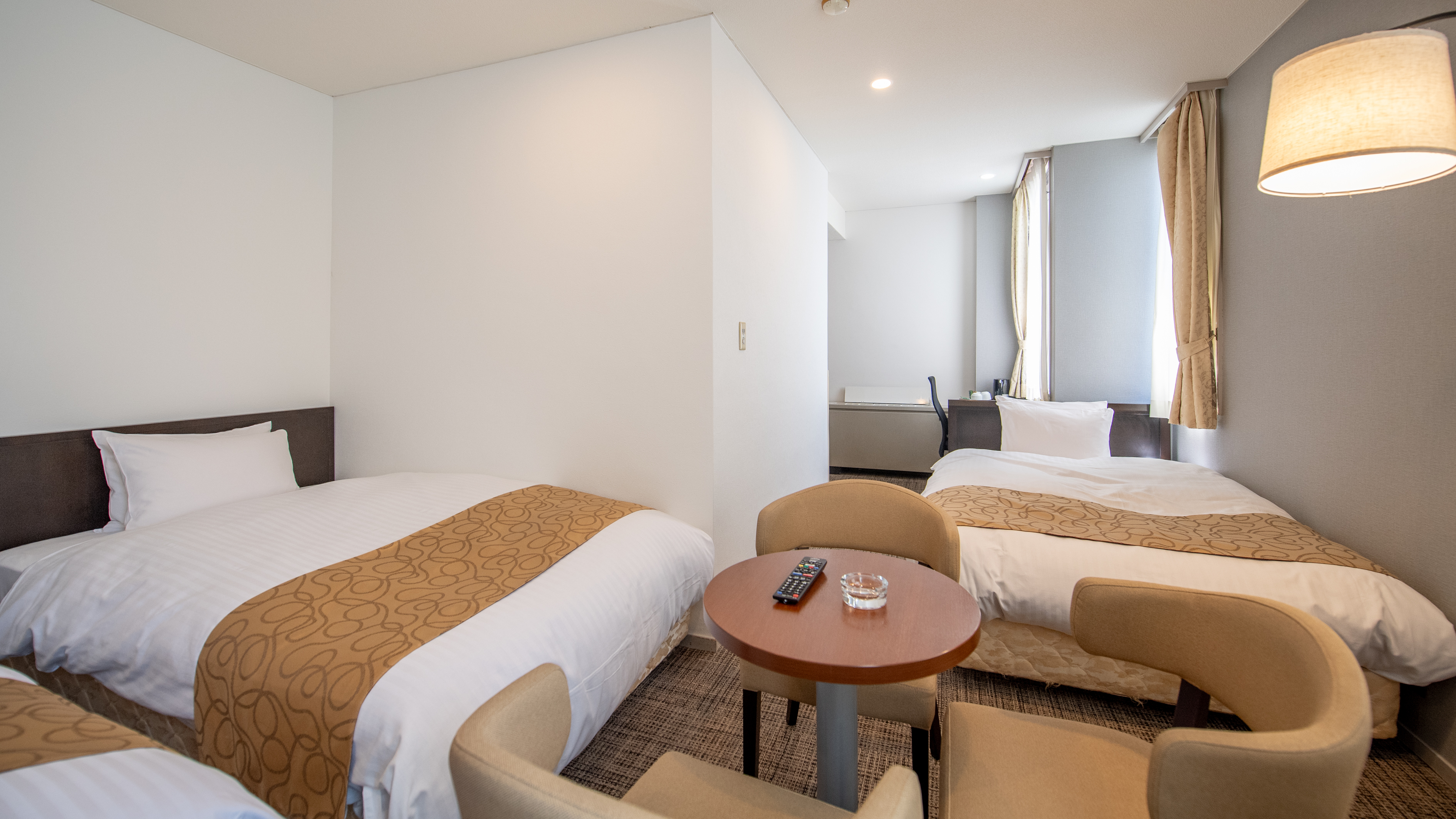 【喫煙】1Fトリプル